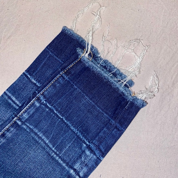 American Eagle Jeans - Picture 2 of 4